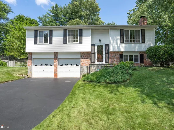 12793 Bradwell Rd, Herndon, VA 20171