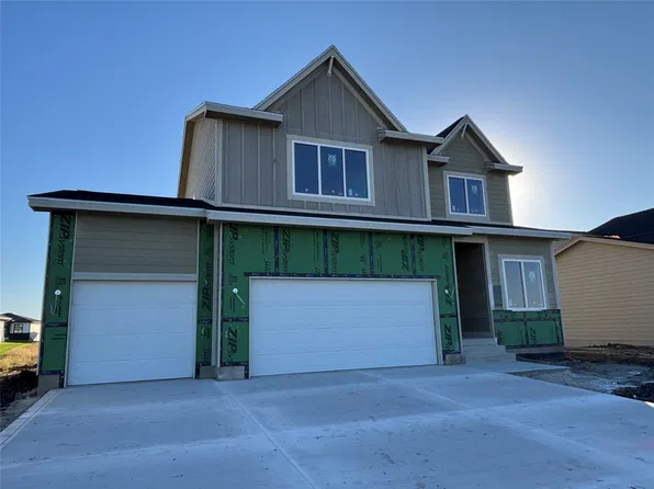 863 SW Boulder Dr, Grimes, IA 50111