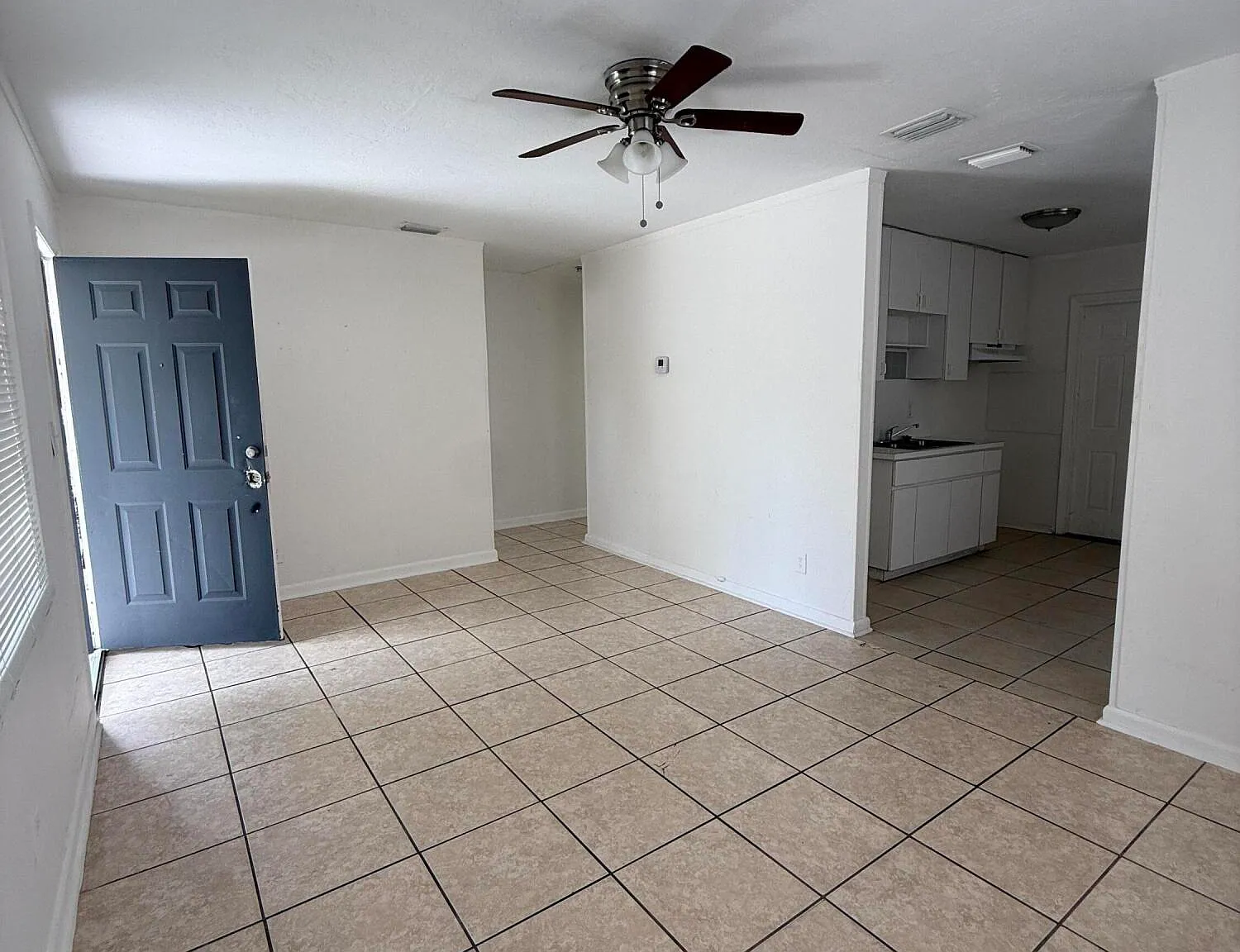 2 bed, 1.0 bath, 720 sqft, $1,950 — Photo 2