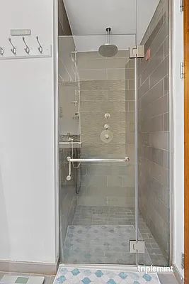 Rented by Triplemint | media 13