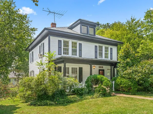 404 W Main St, Louisa, VA 23093