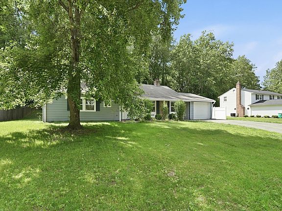 2nd image of 9707 Muirfield Dr
