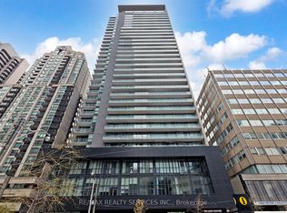 770 Bay St #1009, Toronto, ON M5G 0A6