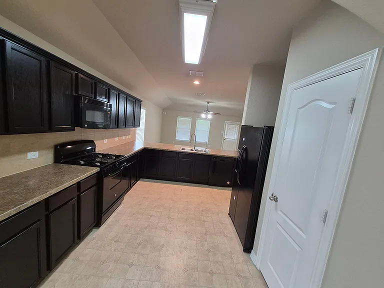 8915 Audubon Park — Photo 13