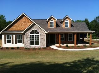 562 Willie Hodnett Rd, Lagrange, GA 30240