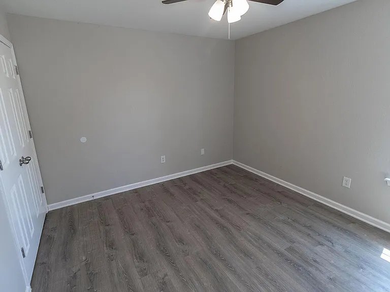 1403 Bodie Dr — Photo 24