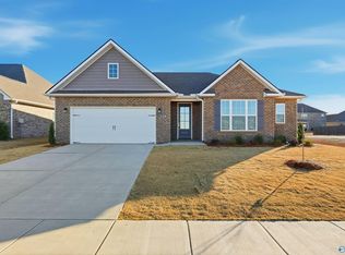 118 Cowdray Cir, Toney, AL 35773
