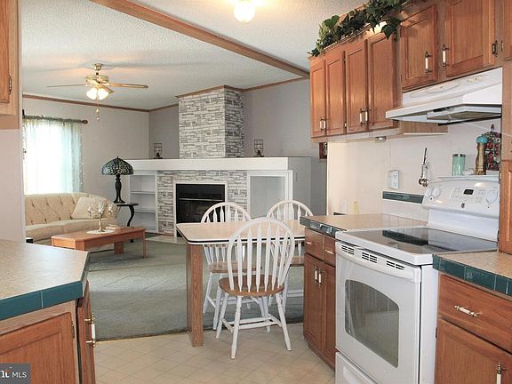 3rd image of 22 E Greenwing Dr Unit 1