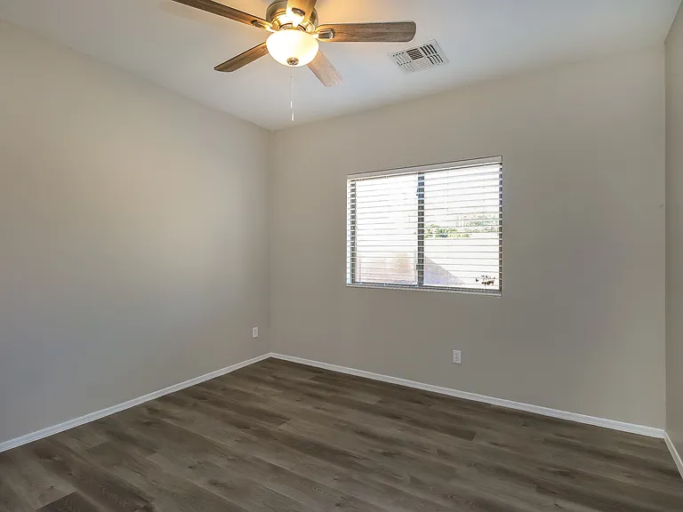 6574 S Pearl Dr — Photo 7