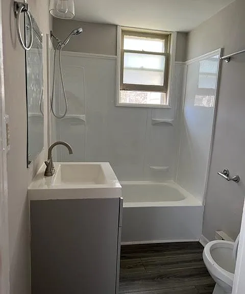 604 Mountain Ave SW #1 — Photo 9