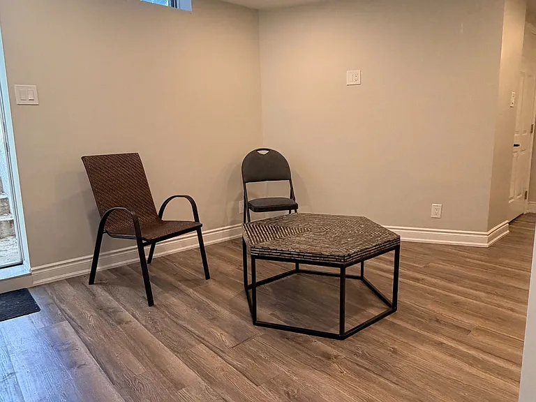3412 Marmac Cres — Photo 4