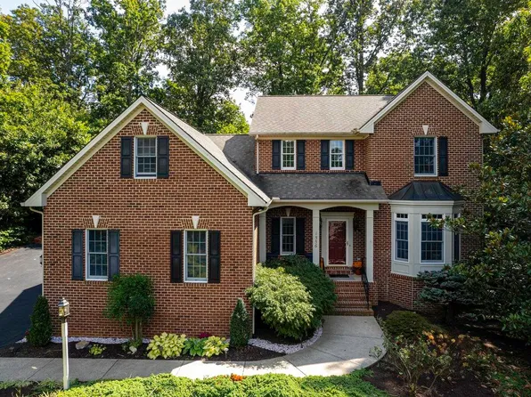 1556 Cumberland Dr, Harrisonburg, VA 22801