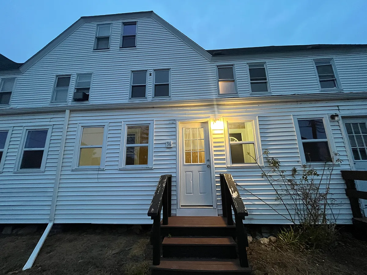 Building Photo - 36 Overlook St #36