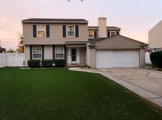 29432 Guy St, Southfield, MI 48076