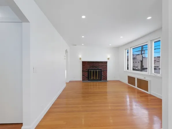 44 Main St, Woburn, MA 01801