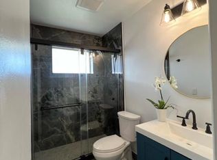 408 SW 8th St, Hallandale Beach, FL 33009