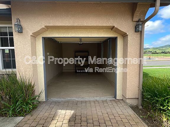 4th image of 1180 Pueblo Ct