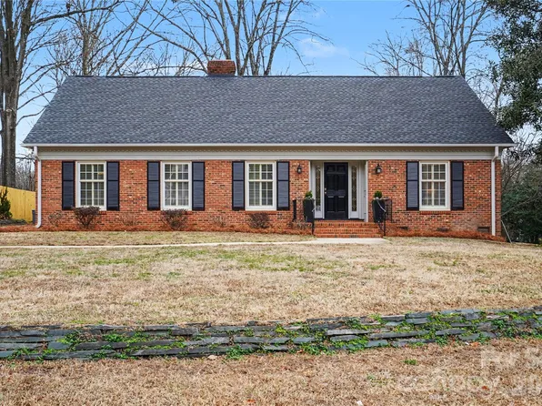 819 Ashmeade Rd, Charlotte, NC 28211