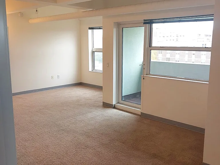 Park Terrace West Apartments — Photo 11