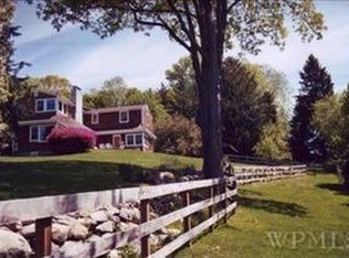 10 Elizabeth Dr, North Salem, NY 10560