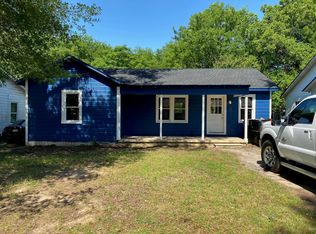 907 S 15th St, Longview, TX 75602