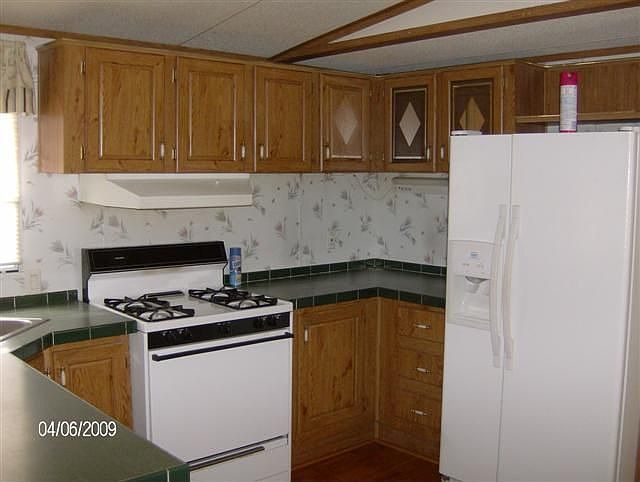 2nd image of 10015 Birch St
