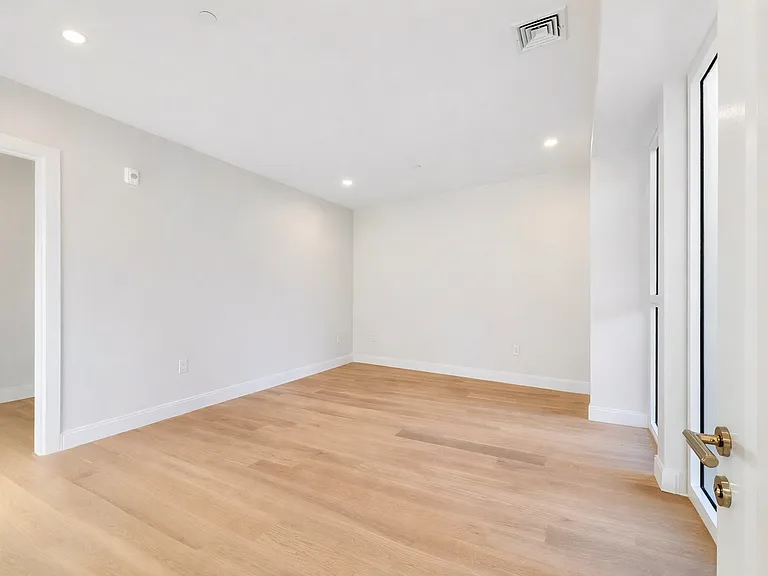 144 Worcester St #3 — Photo 19