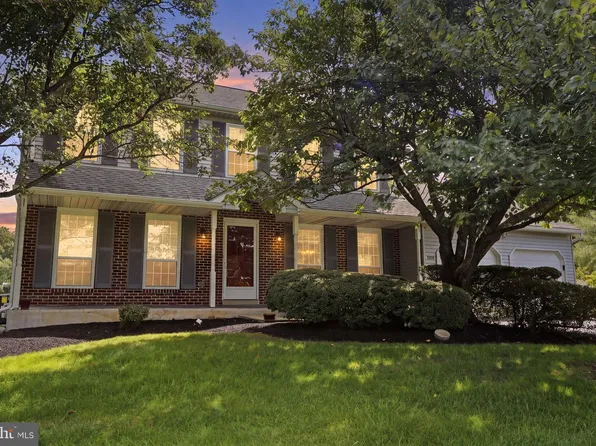 1595 Gregory Dr, Warrington, PA 18976