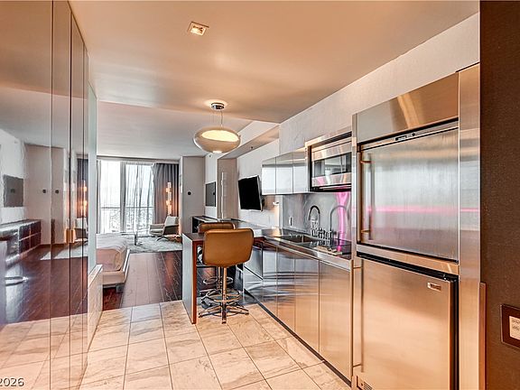 4th image of 4381 W Flamingo Rd #53307