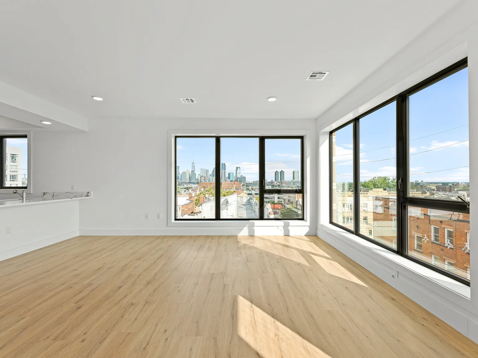 1 bed, 753 sqft, $2,900 — Photo 1