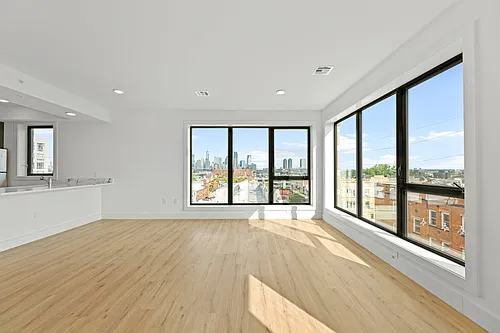 28 Vroom St Photo 1