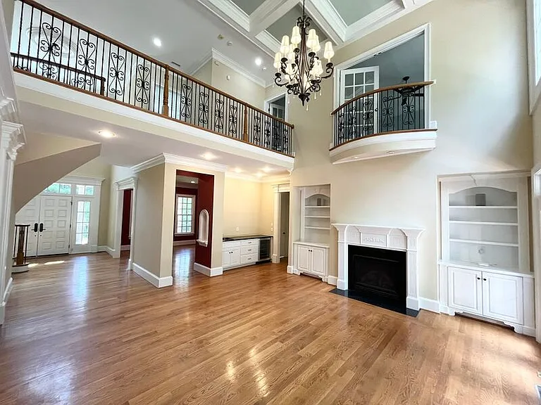 1205 Enderbury Dr — Photo 9