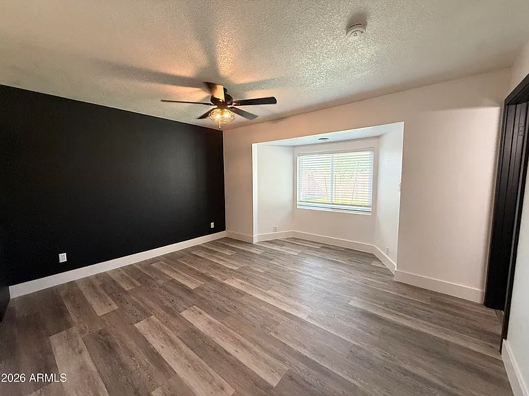 2116 E Marconi Ave — Photo 6