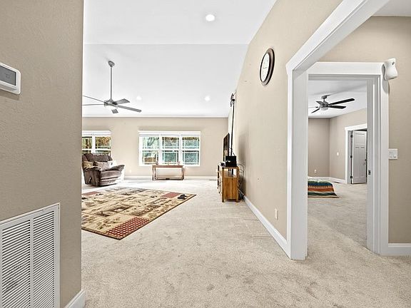 2nd image of 154 Clear Creek Way