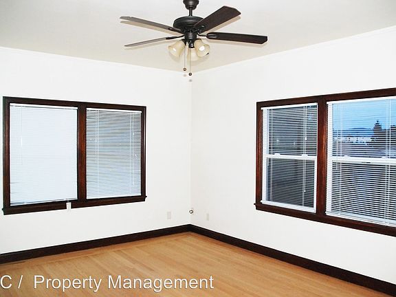 4th image of 144 13th St APT 05