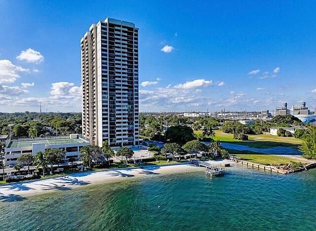 1st image of 5600 N Flagler Dr APT 1803