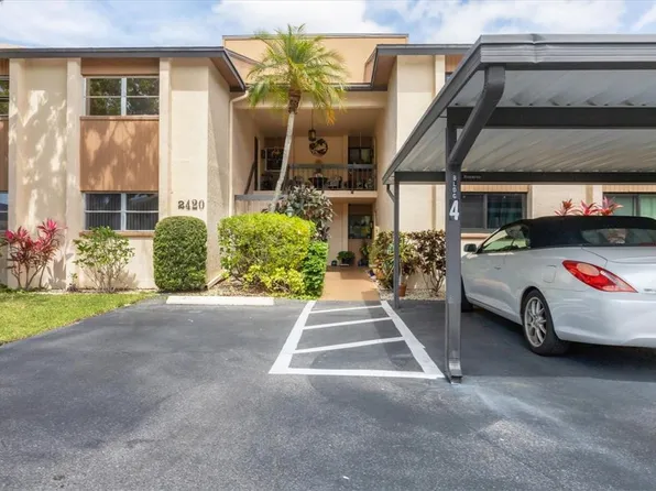 2420 Clubhouse Cir Unit 103, Sarasota, FL 34232
