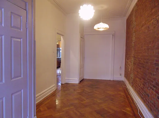 Rented by Sunrise Real Estate | media 10