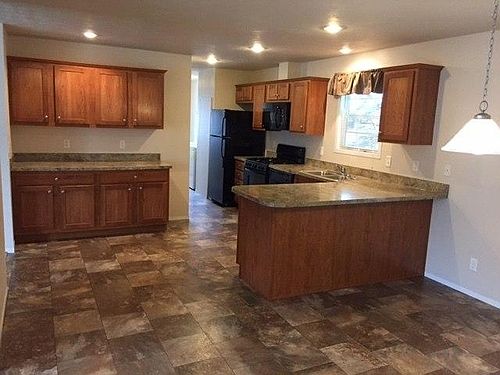 5th image of 6048 Bentwood Cir E