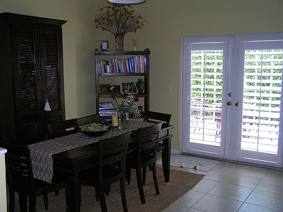 3rd image of 625 E Clearbrook Cir