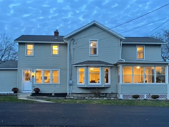 127 Lake Ave, Hilton, NY 14468