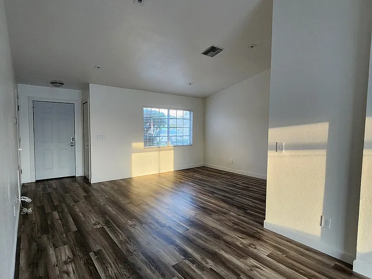 13220 Prestwick Dr — Photo 2