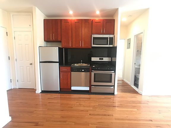 3rd image of 37-06 69th St #1G