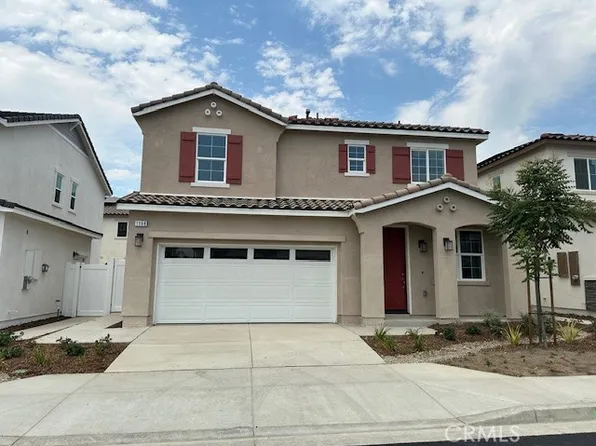 1156 Carob St, Bloomington, CA 92316