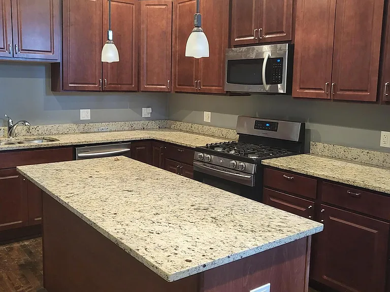 3623 W Grenshaw St #1 — Photo 1