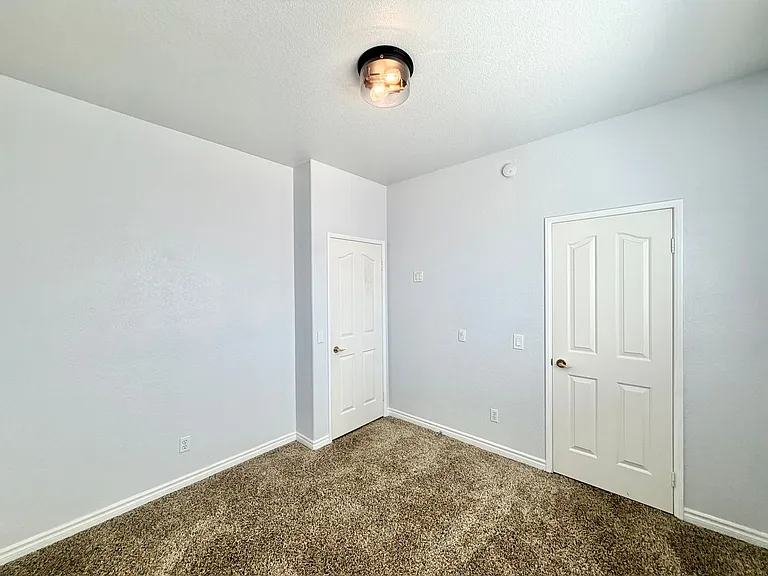 983 Sarazen St — Photo 17