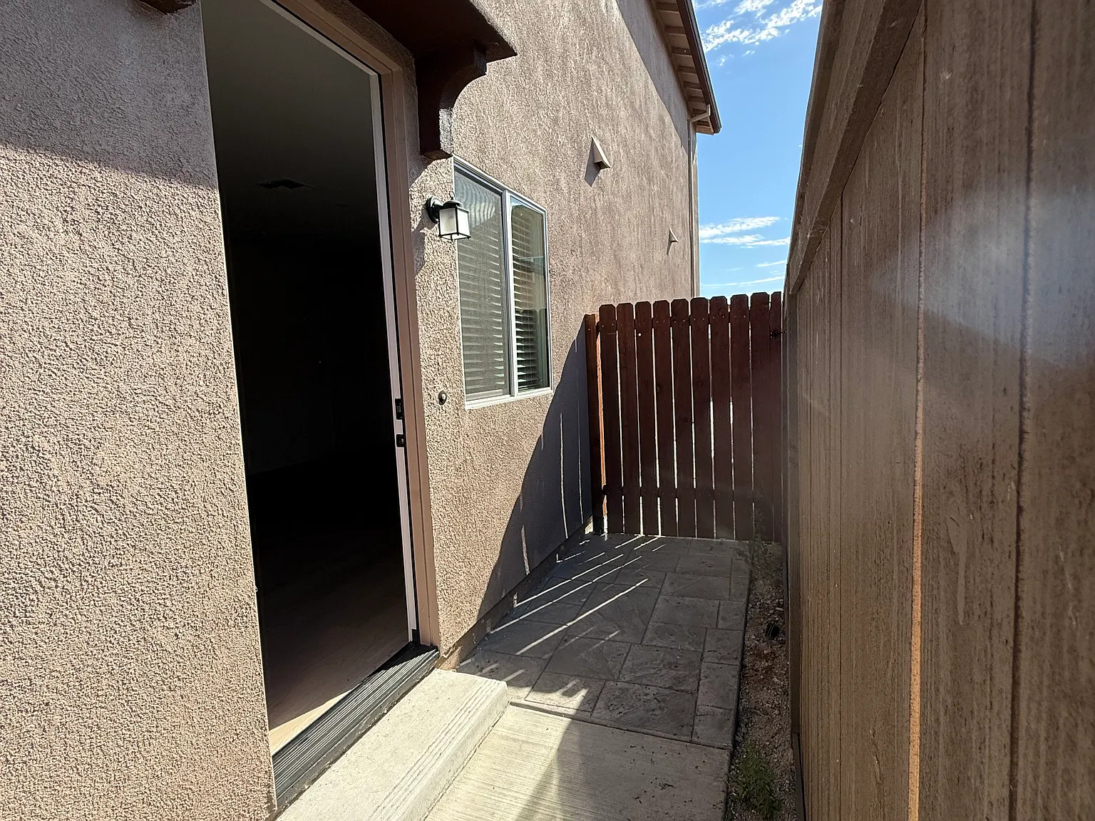 10358 Lubec Dr — Photo 2