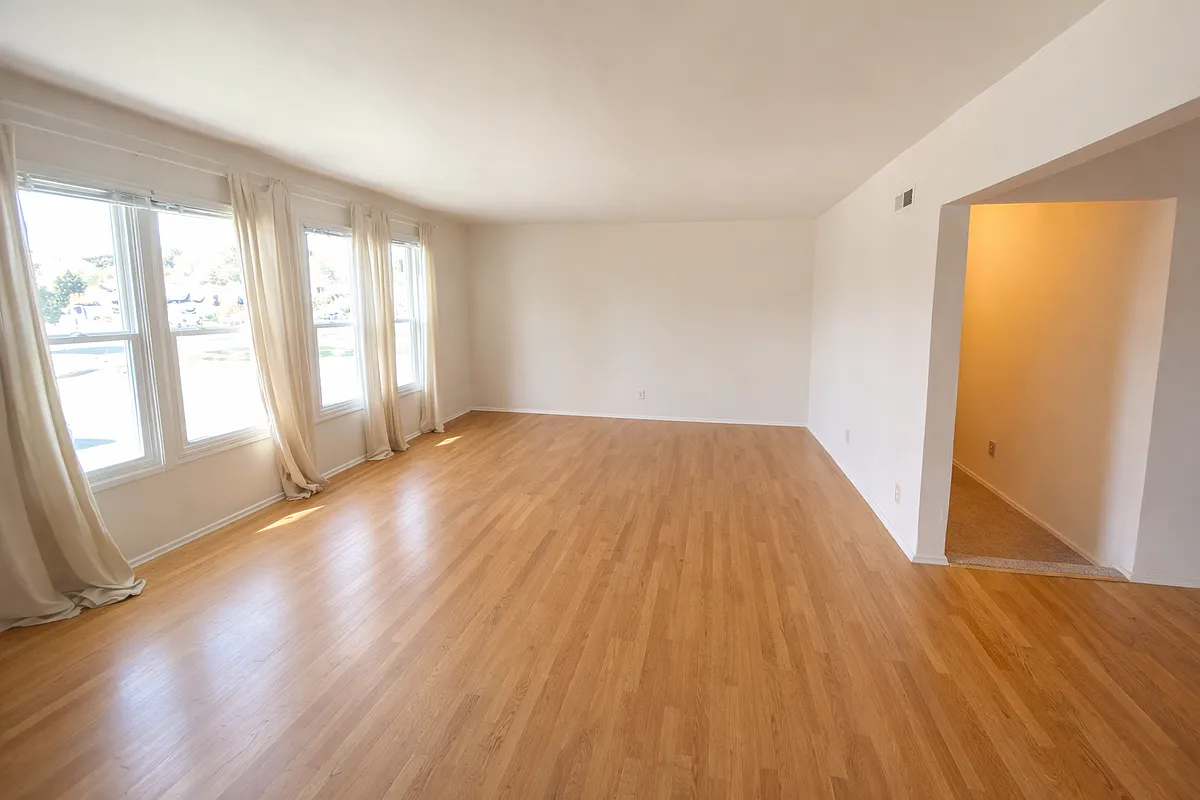 Family room, hardwood floors - 5071 55th St