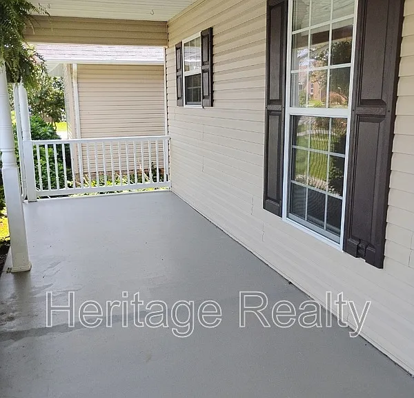 2707 Lady Bug Ln — Photo 4