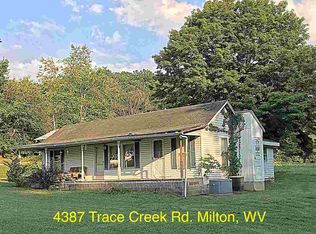 278 Chapman Dr, Milton, WV 25541